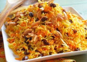 طريقة عمل أرز بالمشمش والزبيب