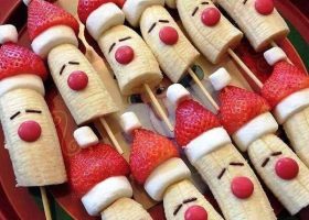 طريقة عمل شيش فواكة بابا نويل للكريسماس