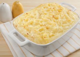 طريقة عمل طاجن البطاطس بالجبنة