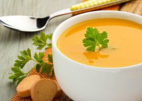 طريقة عمل شوربة عدس على الطريقة التركى