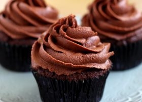 طريقة عمل كب كيك الشكولاتة