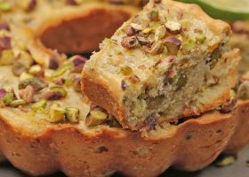 طريقة عمل كيك الفستق