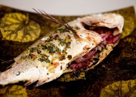 طريقة عمل السمك المحشى