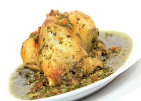 طريقة عمل دجاج محشي بالشعير و الاعشاب