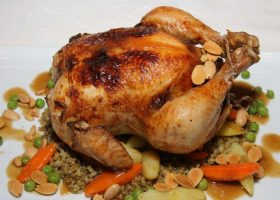 طريقة عمل دجاج محشي بعصير التفاح