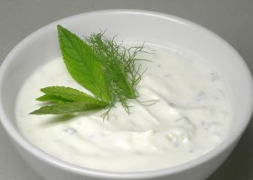 طريقة عمل شوربة الزبادى التركية