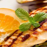 طريقة عمل صدور الدجاج مع صوص البرتقال