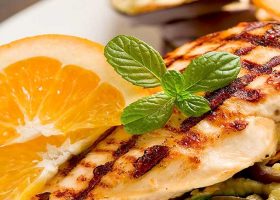 طريقة عمل صدور الدجاج مع صوص البرتقال