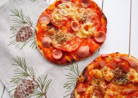 طريقة عمل بيتزا التورتيلا بالبيبروني