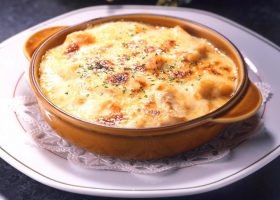 طريقة عمل جمبرى بالجبنة الموزاريلا والبشاميل