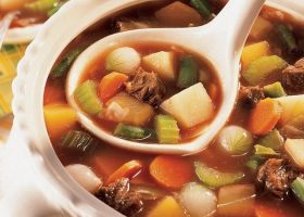 طريقة عمل شوربة اللحم والخضار