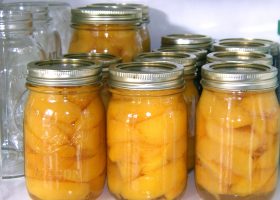 طريقة عمل كمبوت الخوخ