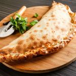طريقة عمل الكالزون