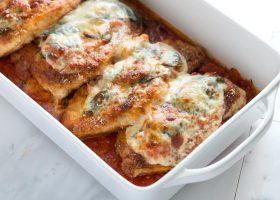 طريقة عمل دجاج بارميجان مخبوز