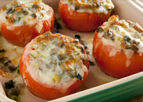 طريقة عمل محشى طماطم بالسبانخ