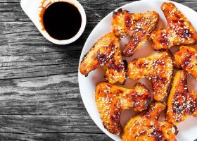 طريقة عمل اجنحة دجاج بالعسل