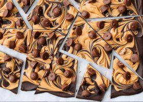 طريقة عمل شوكولاته بزبدة الفول السوداني