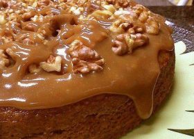 طريقة عمل كيك التمر