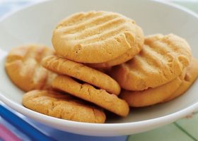 طريقة عمل خبز البسكويت