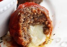 طريقة عمل كرات اللحمة المحشية موزاريلا