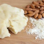 طريقة عمل عجينة اللوز