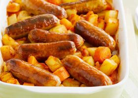 طريقة عمل طاجن السجق