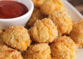 طريقة عمل كرات جبنة مقلية