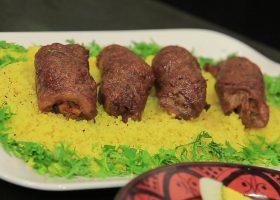 طريقة عمل ستيك محشي بالجبنة والريحان