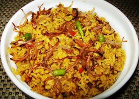 طريقة عمل الكشري الاسكندراني