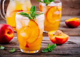 طريقة عمل كوكتيل الخوخ والمشمش