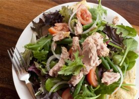 طريقة عمل سلطة التونة