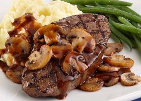 طريقة عمل بيكاتا بالمشروم