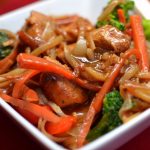 طريقة عمل دجاج بصوص السويت شيللي