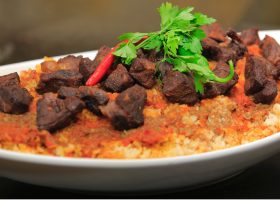 طريقة عمل فتة باللحم الضاني