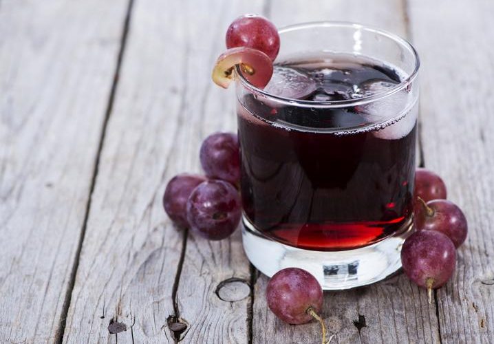 طريقة عمل عصير العنب الأحمر