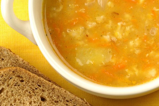 طريقة عمل شوربة الخضار بالشوفان