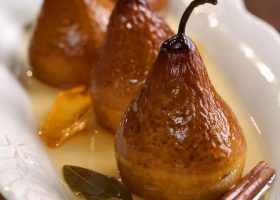 طريقة عمل الكمثرى المشوية