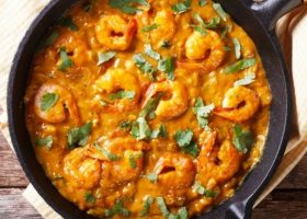 طريقة عمل جمبرى بالكريمة والكارى