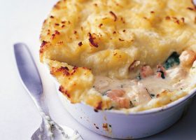 طريقة عمل فطيرة السمك