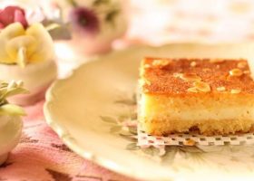 طريقة عمل بسبوسة بالجبنة