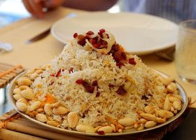 طريقة عمل الأرز المكرمل