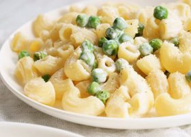 طريقة عمل سلطة مكرونة بالبسلة