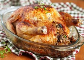 طريقة عمل دجاج محشي بالفريك