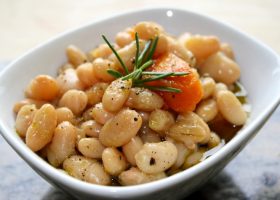 طريقة عمل الفاصوليا البيضاء اللبنانية