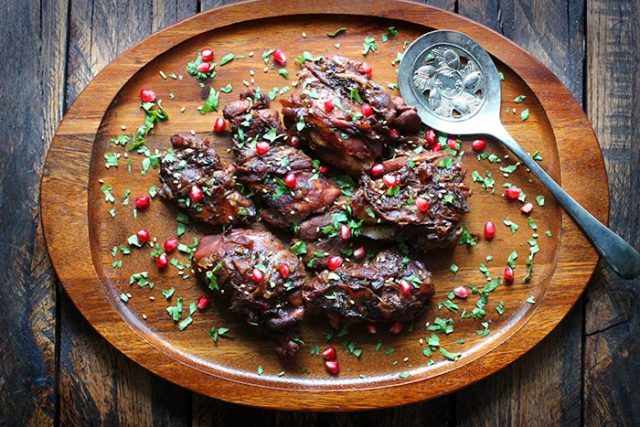 طريقة عمل الدجاج بالرمان