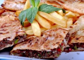 طريقة عمل حواوشى بالجبنة