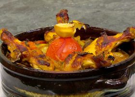 طريقة عمل طاجن دبابيس دجاج بالزيتون