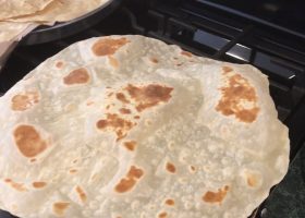 طريقة عمل الخبز المرحرح