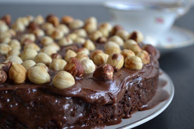 طريقة عمل تورتة الشيكولاتة