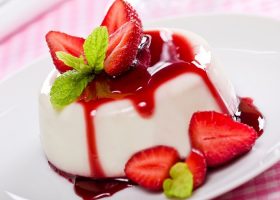 طريقة عمل باناكوتا الفراولة